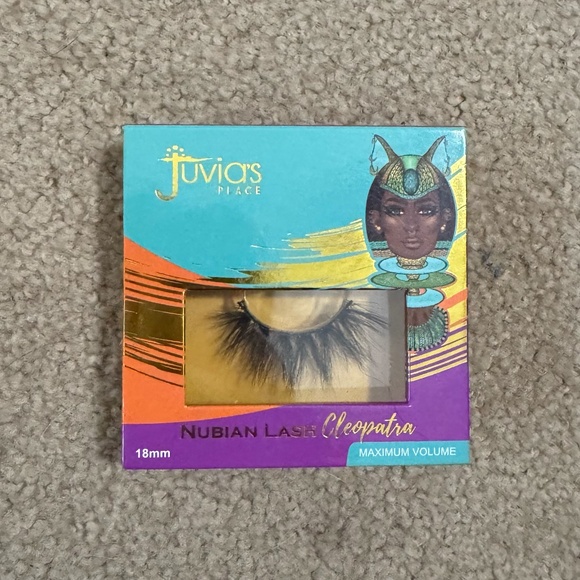 Juvia's Place "Cleopatra" faux lashes - Picture 2 of 6